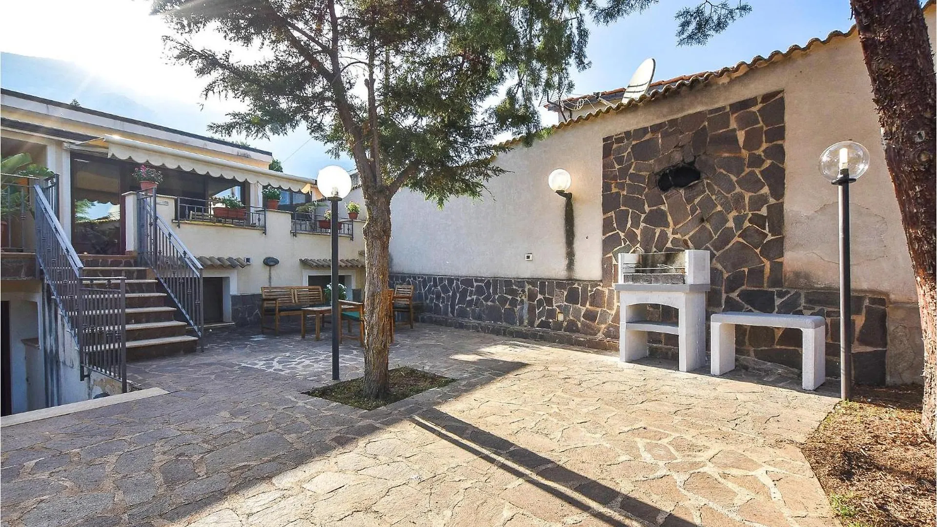 Baglio Cuttaia Villa Carini 0*,  Italy